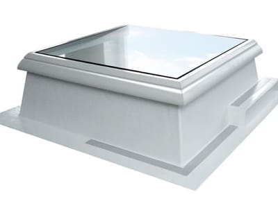 Exutorios/aireadores F100 integrados en claraboyas de vidrio PREFIRE Lux 